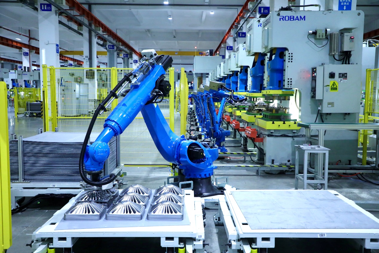 《焦点访谈》聚焦 老板电器数字化智能制造升级，引领全新数字厨电时代